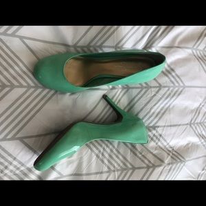 Mint green Jessica Simpson heels